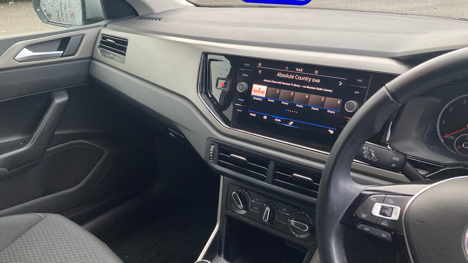 Used Volkswagen Polo 2021 for sale - 77210920: Photo 14