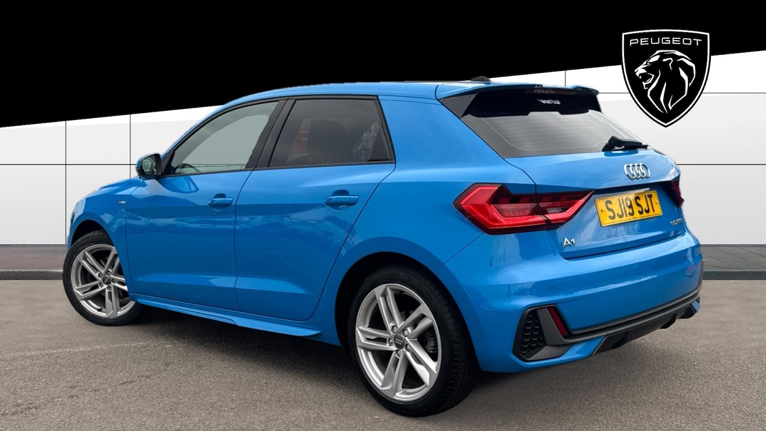 Used Audi A1 2019 for sale - 76181861: Photo 2