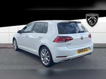 Used Volkswagen Golf 2018 for sale - 75572584: Photo