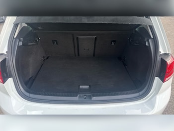 Used Volkswagen Golf 2018 for sale - 75572584: Photo