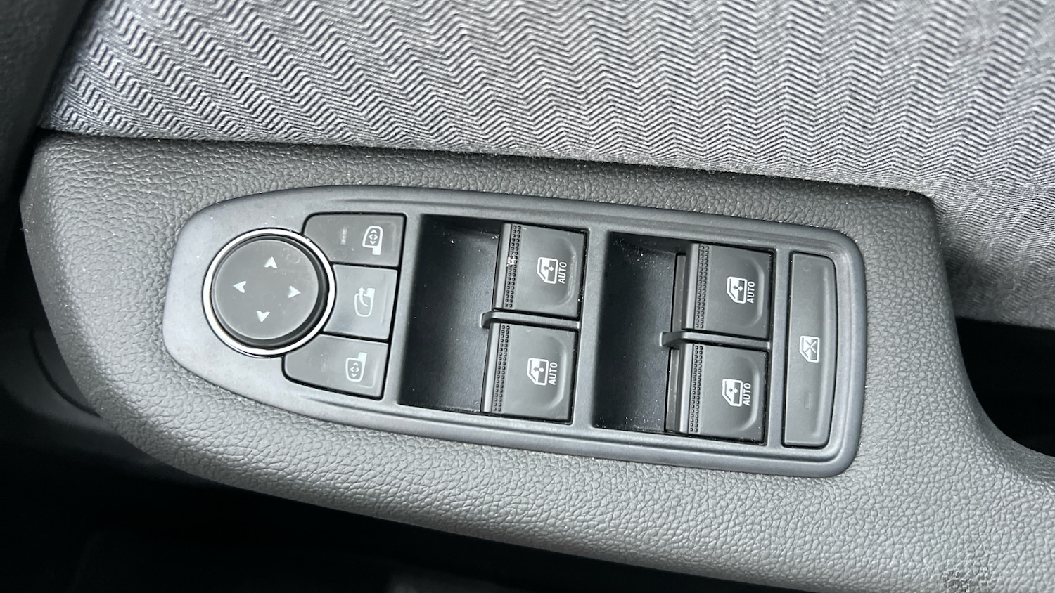 Used Renault Clio 2024 for sale - 77298200: Photo 19