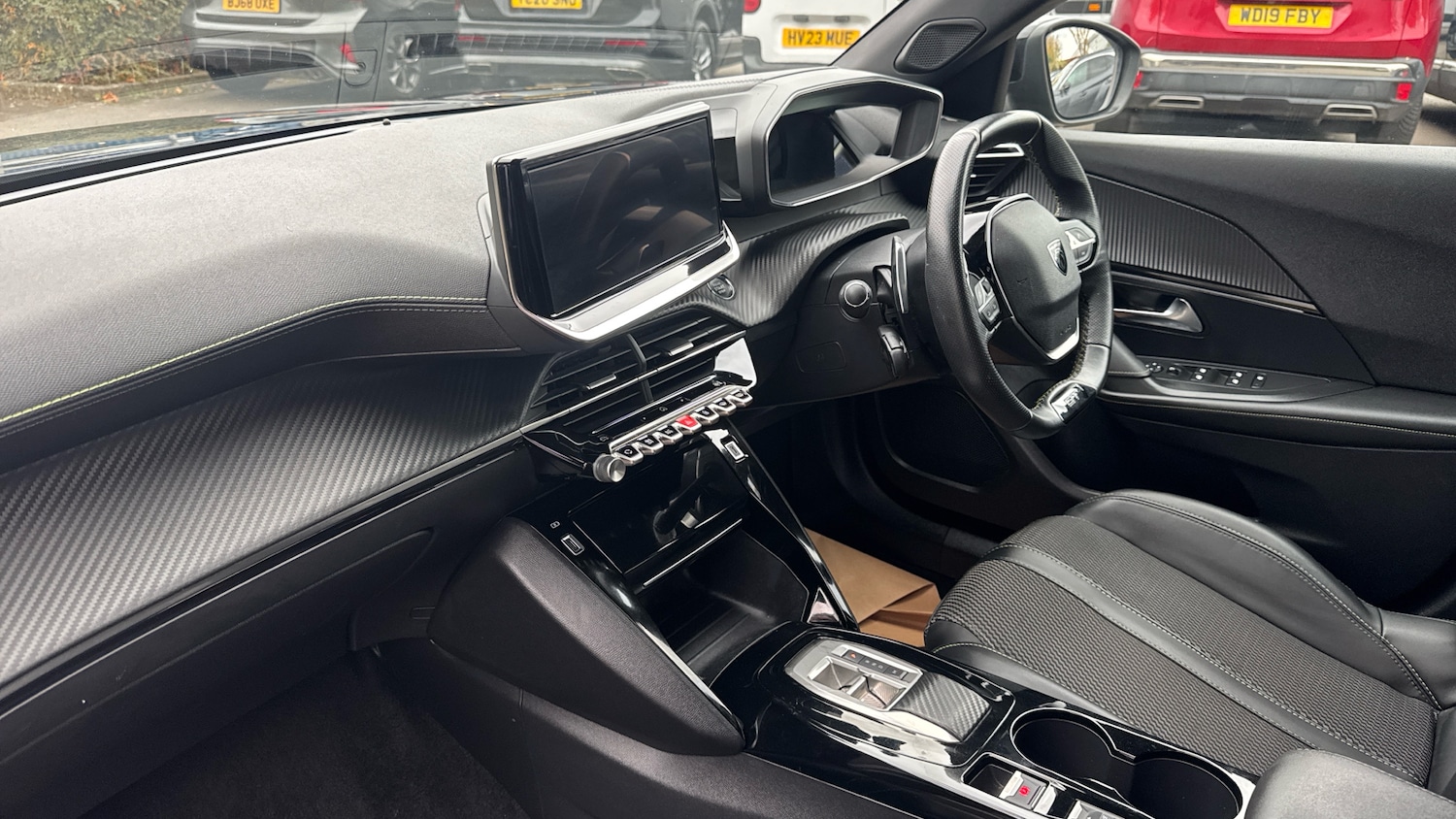 Used Peugeot 2008 2023 for sale - 76352006: Photo 9