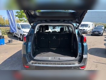 Used Peugeot 5008 2018 for sale - 78370772: Photo