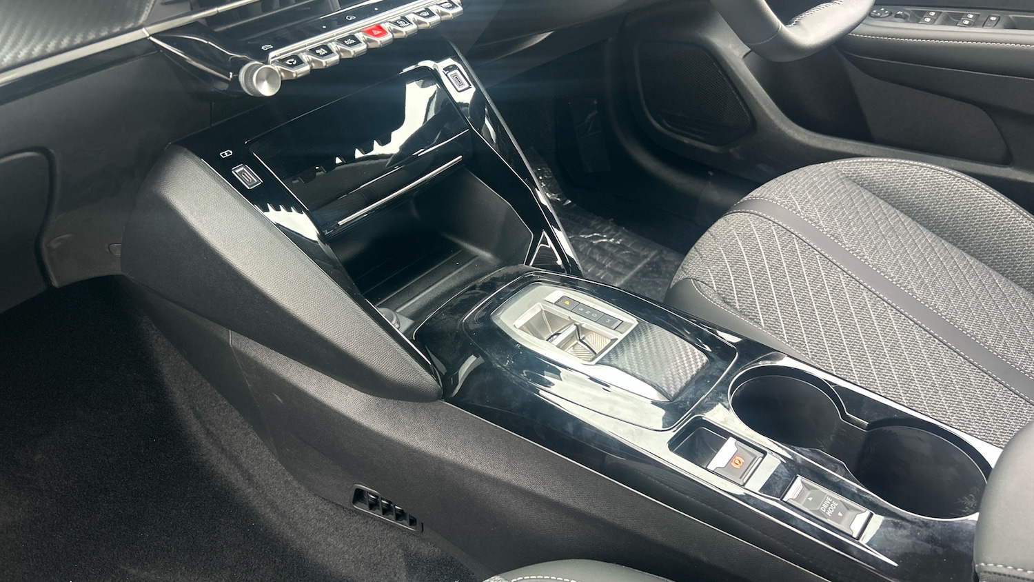 Used Peugeot 208 2025 for sale - 76918762: Photo 13