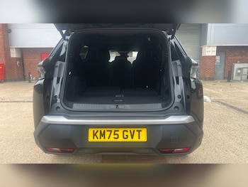 Used Peugeot 5008 2025 for sale - 79205652: Photo