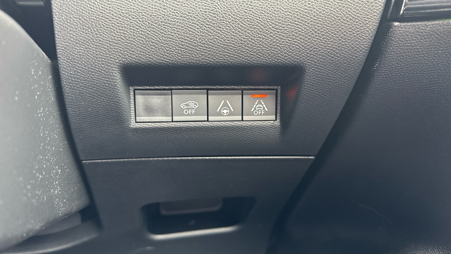 Used Peugeot 2008 2022 for sale - 76186562: Photo 28
