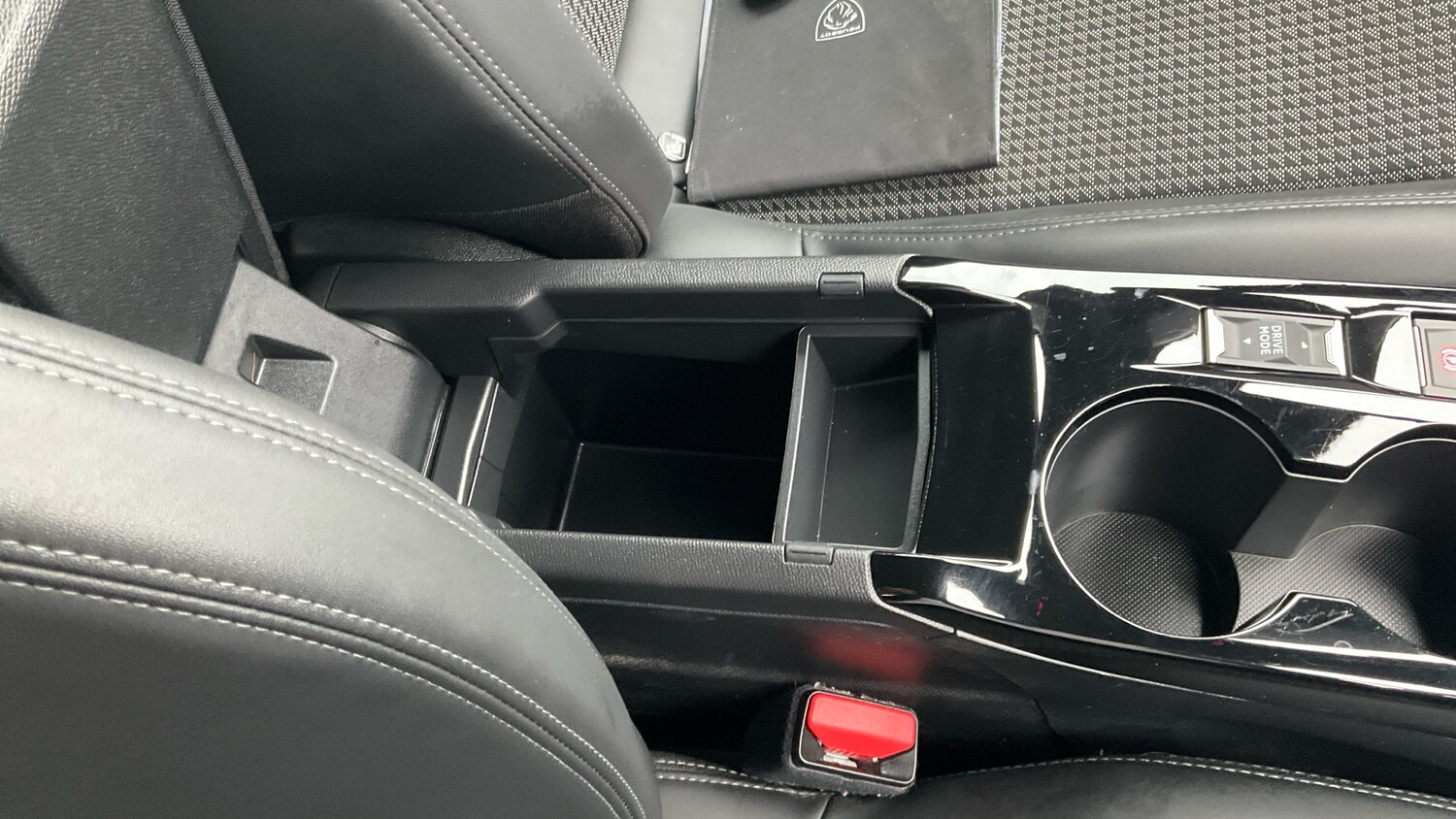 Used Peugeot 2008 2022 for sale - 77790093: Photo 42