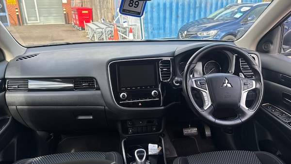 Used Mitsubishi Outlander 2020 for sale - 76008683: Photo 10