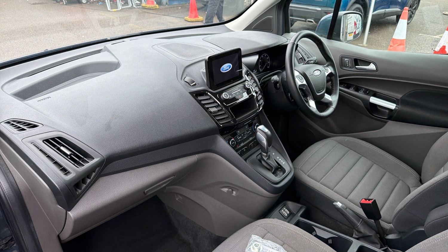 Used Ford Tourneo Connect 2020 for sale - 77592649: Photo 9