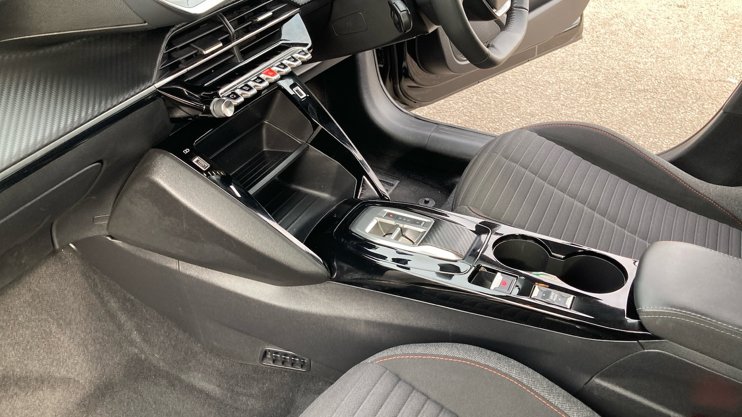 Used Peugeot 208 2022 for sale - 78027046: Photo 13