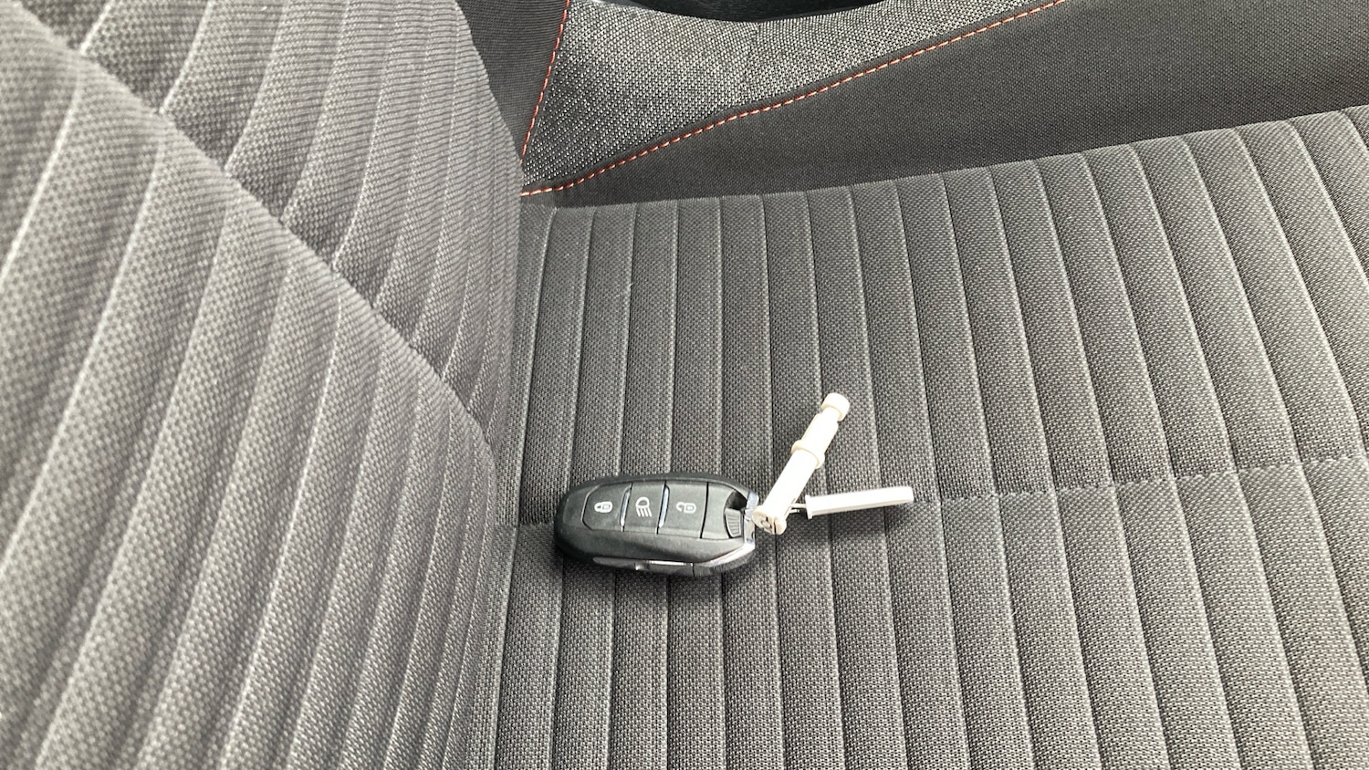 Used Peugeot 208 2022 for sale - 78027046: Photo 20