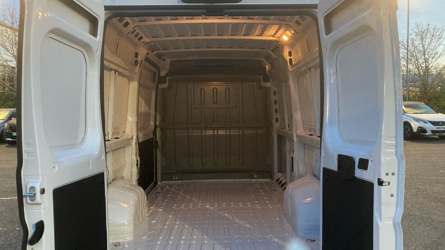 Used Peugeot Boxer 2025 for sale - 76206584: Photo 4