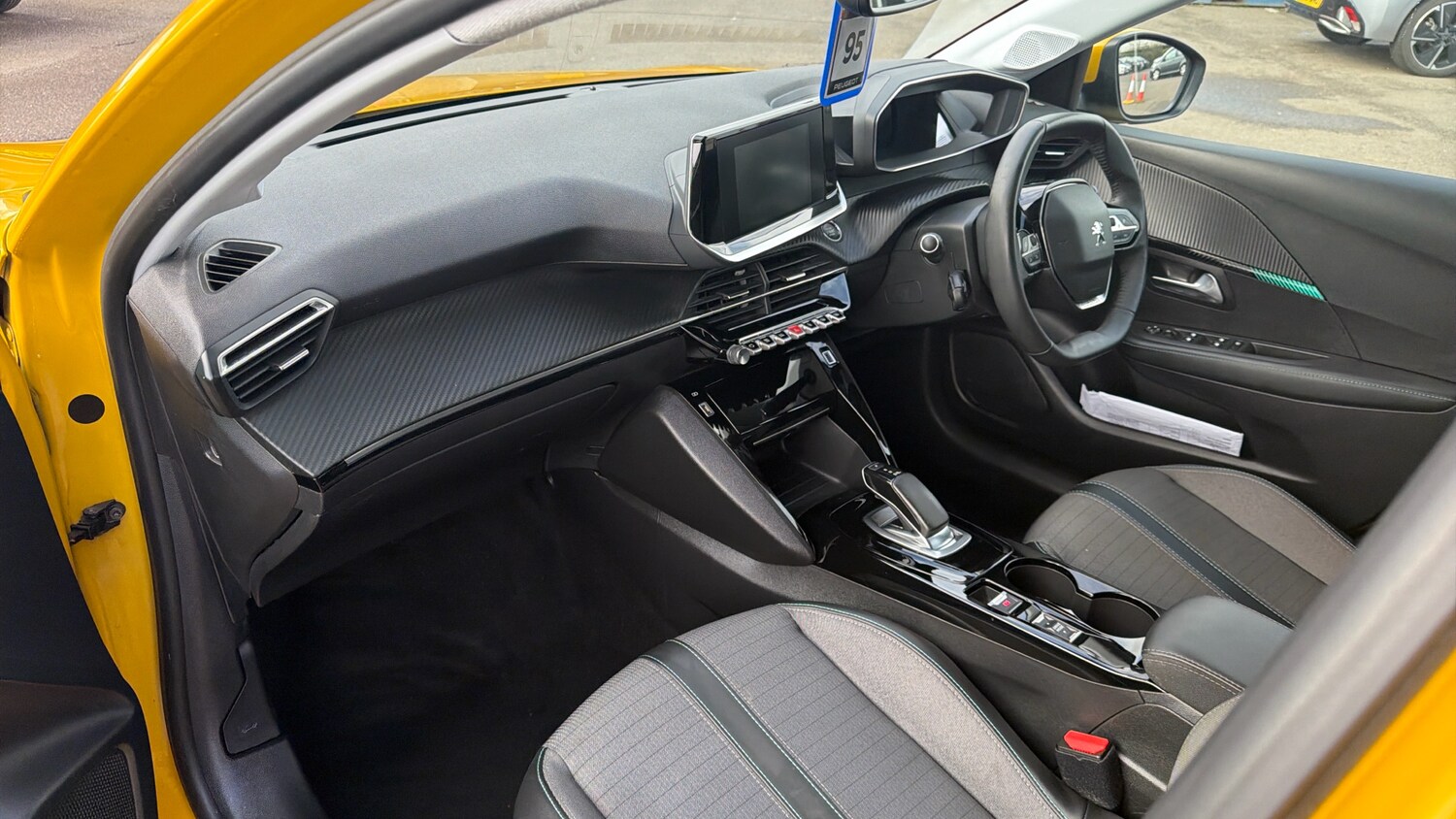 Used Peugeot 208 2021 for sale - 77716036: Photo 9