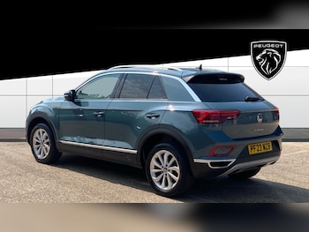 Used Volkswagen T-Roc 2023 for sale - 79251401: Photo