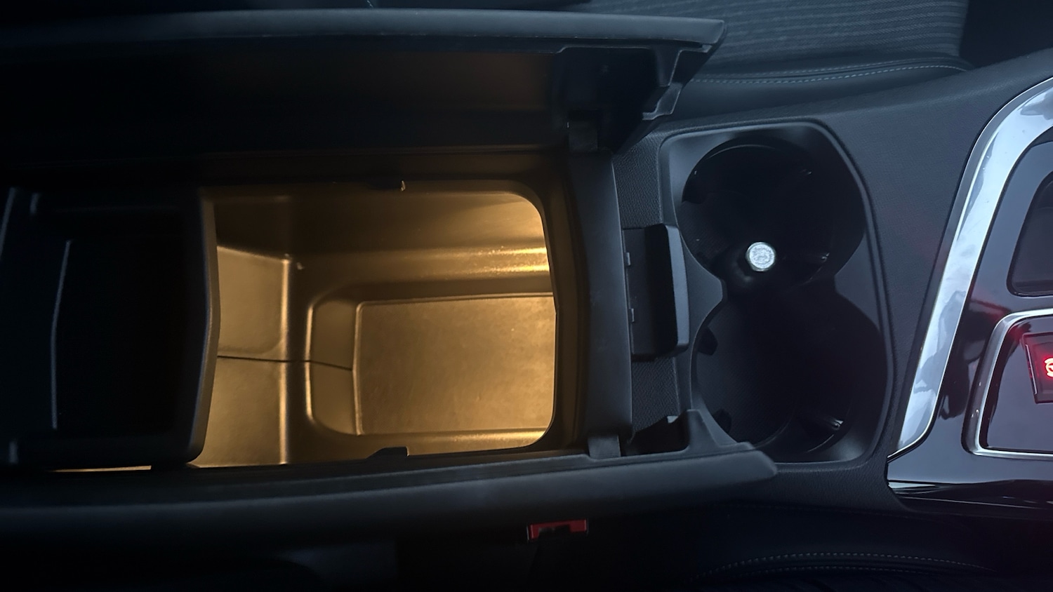 Used Peugeot 3008 2023 for sale - 77329085: Photo 30