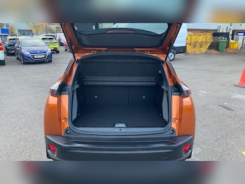 Used Peugeot 2008 2022 for sale - 76565306: Photo