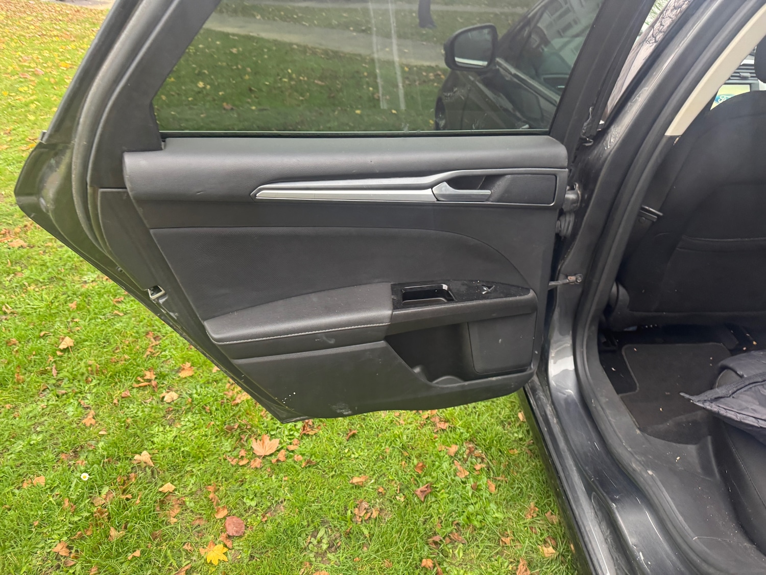 Used Ford Mondeo 2016 for sale - 76892384: Photo 11