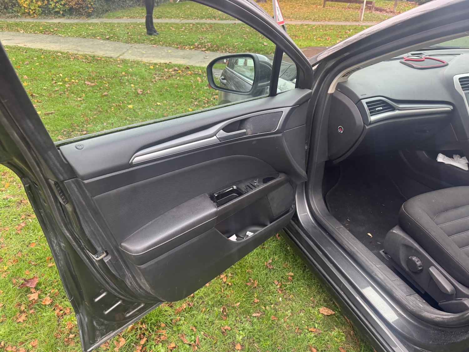 Used Ford Mondeo 2016 for sale - 76892384: Photo 8