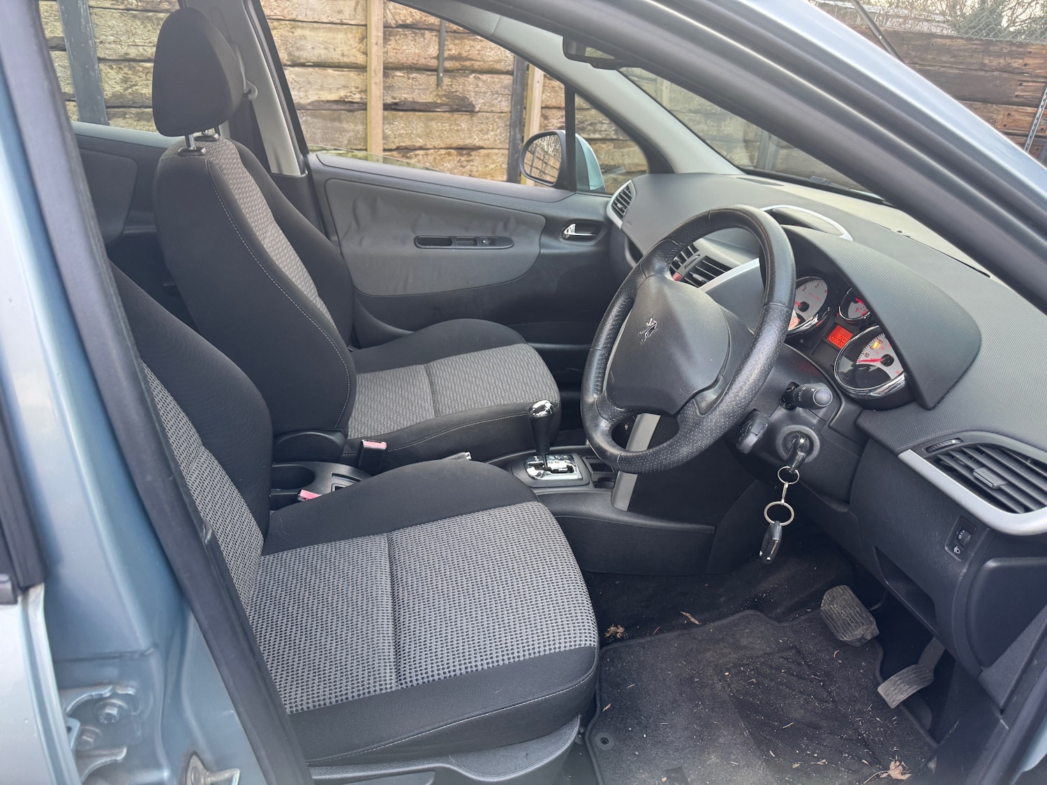 Used Peugeot 207 2010 for sale - 77670266: Photo 11