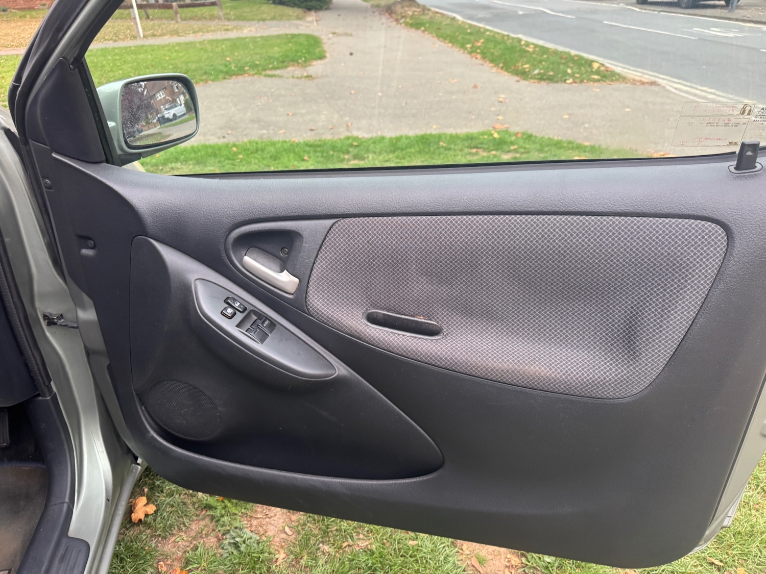 Used Toyota Yaris 2004 for sale - 76892622: Photo 10