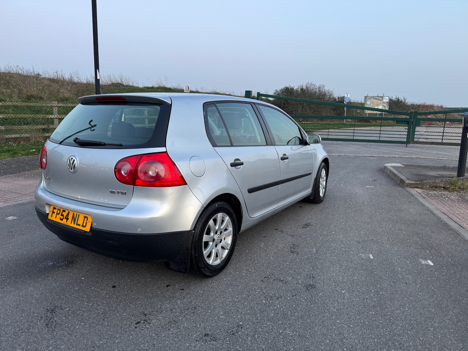 Used Volkswagen Golf 2004 for sale - 77775238: Photo 6