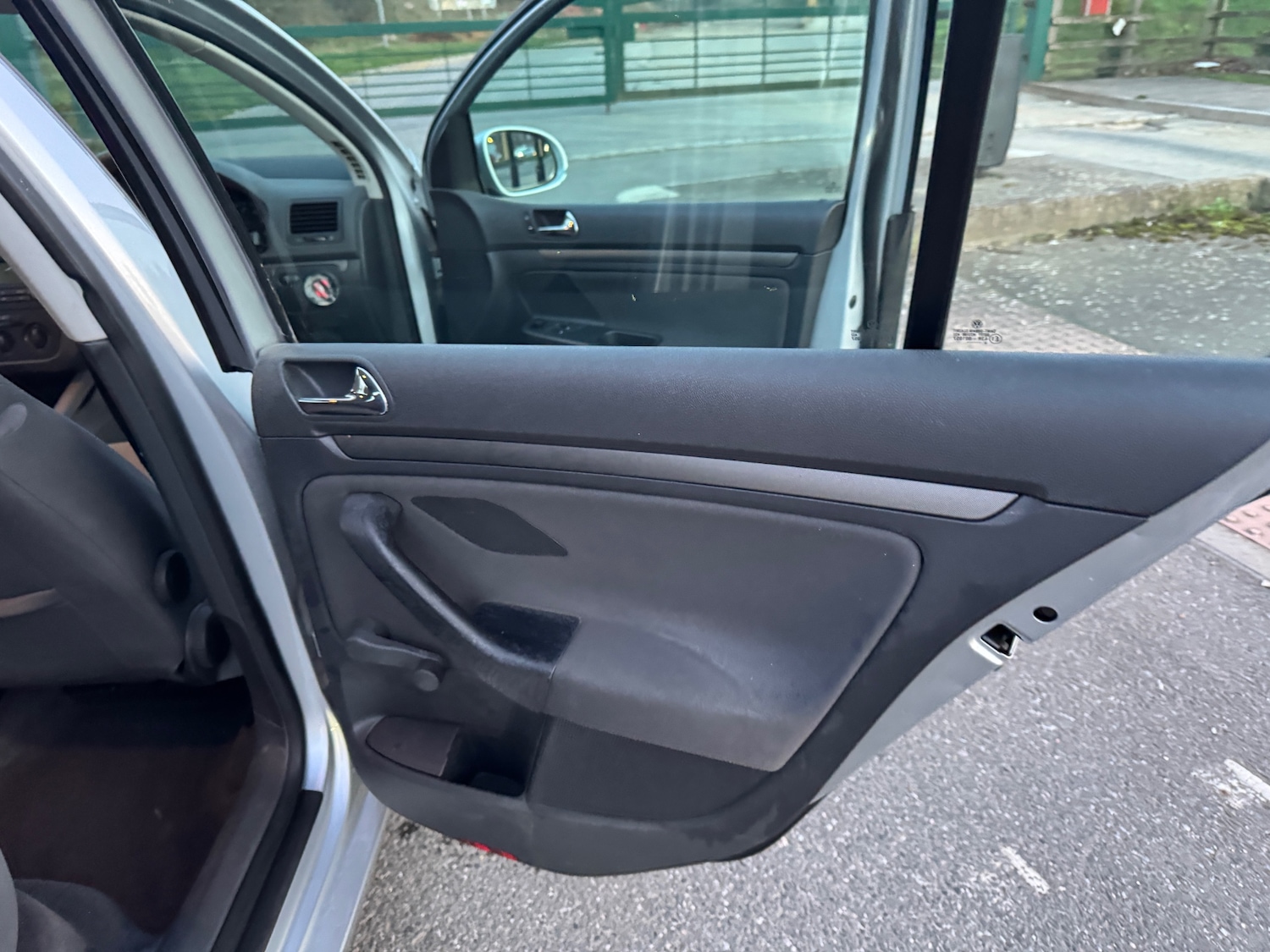 Used Volkswagen Golf 2004 for sale - 77775238: Photo 8