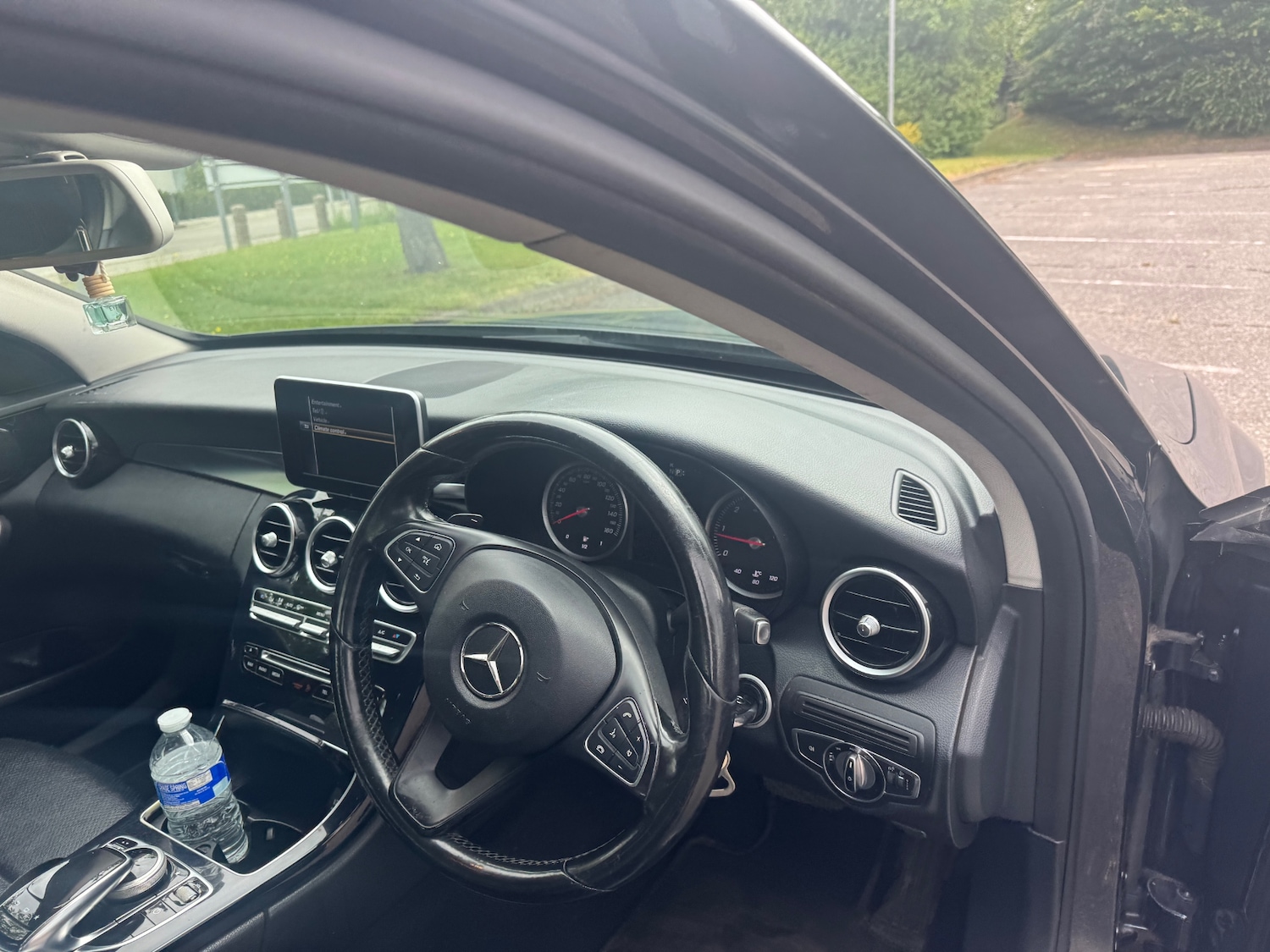 Used Mercedes-Benz C Class 2015 for sale - 76893078: Photo 9