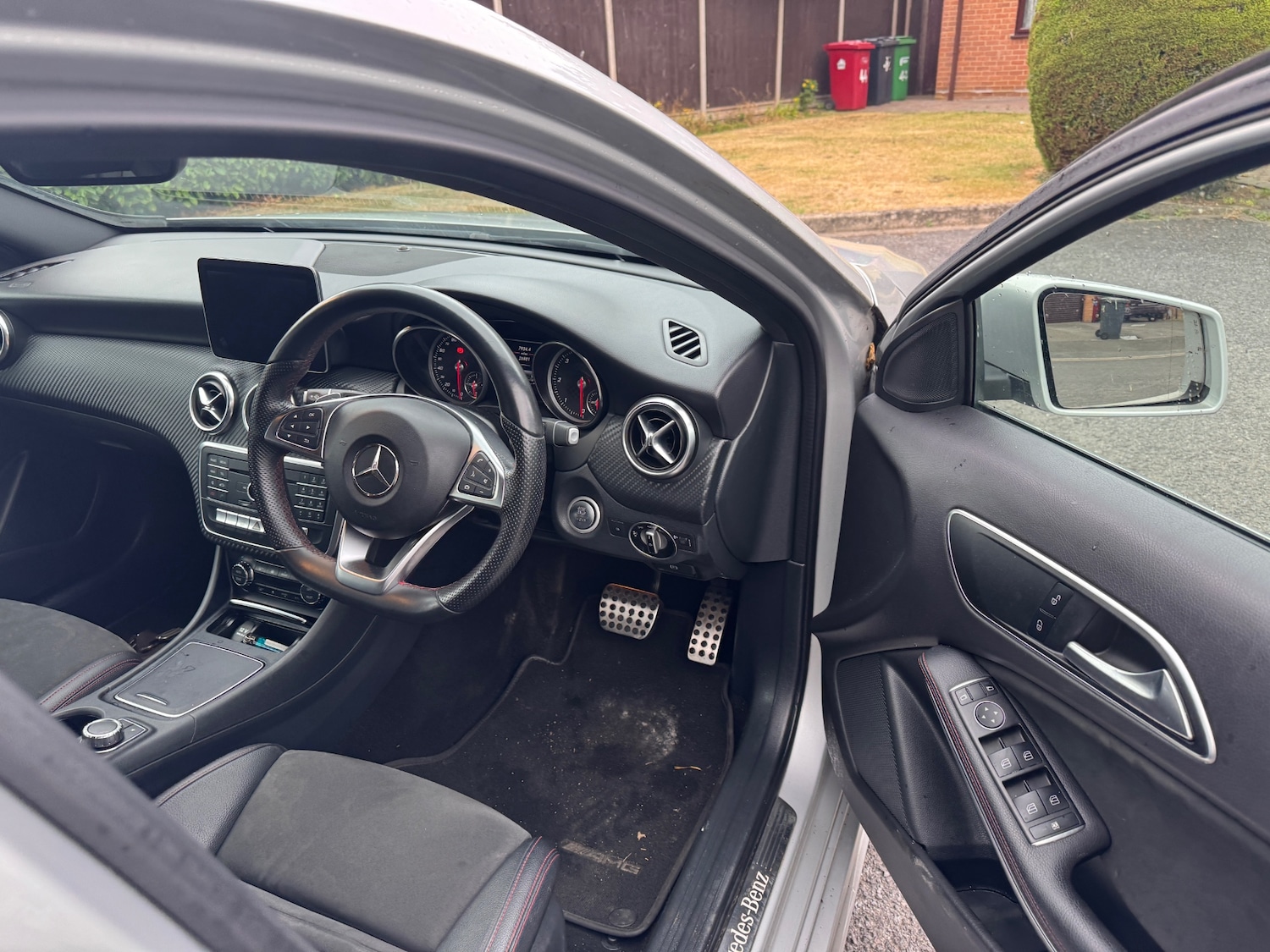 Used Mercedes-Benz A-Class 2017 for sale - 76892605: Photo 10