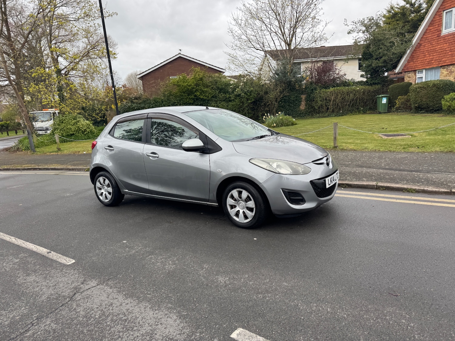 Used Mazda Mazda2 2024 for sale - 78061629: Photo 2