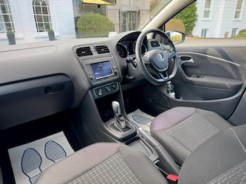 Used Volkswagen Polo 2016 for sale - 77896792: Photo