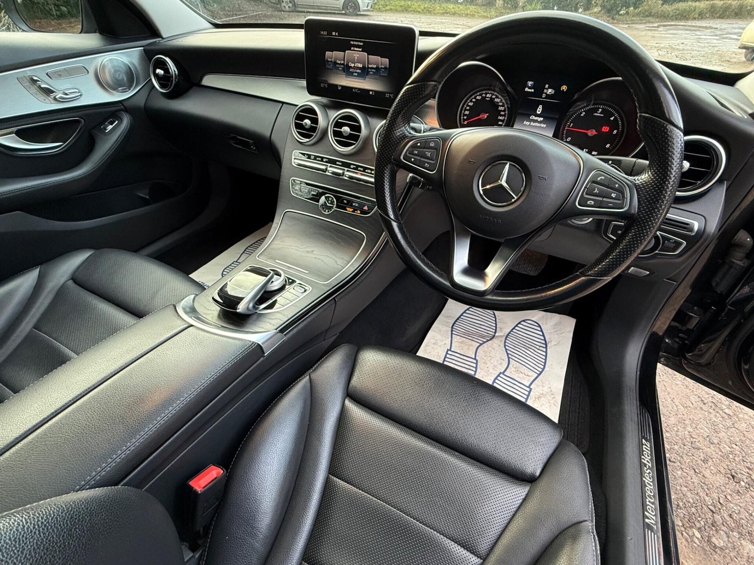 Used Mercedes-Benz C Class 2014 for sale - 77204847: Photo 12