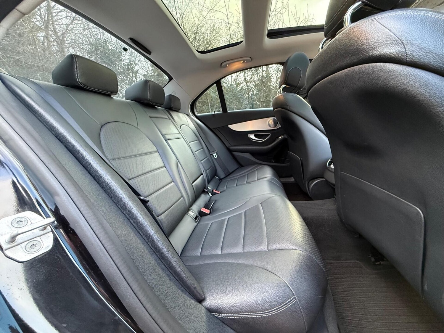 Used Mercedes-Benz C Class 2014 for sale - 77204847: Photo 29