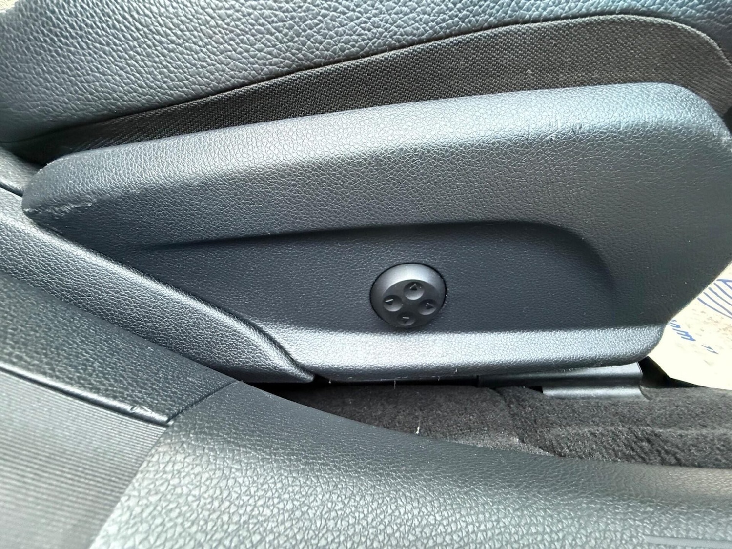 Used Mercedes-Benz C Class 2014 for sale - 77204847: Photo 59