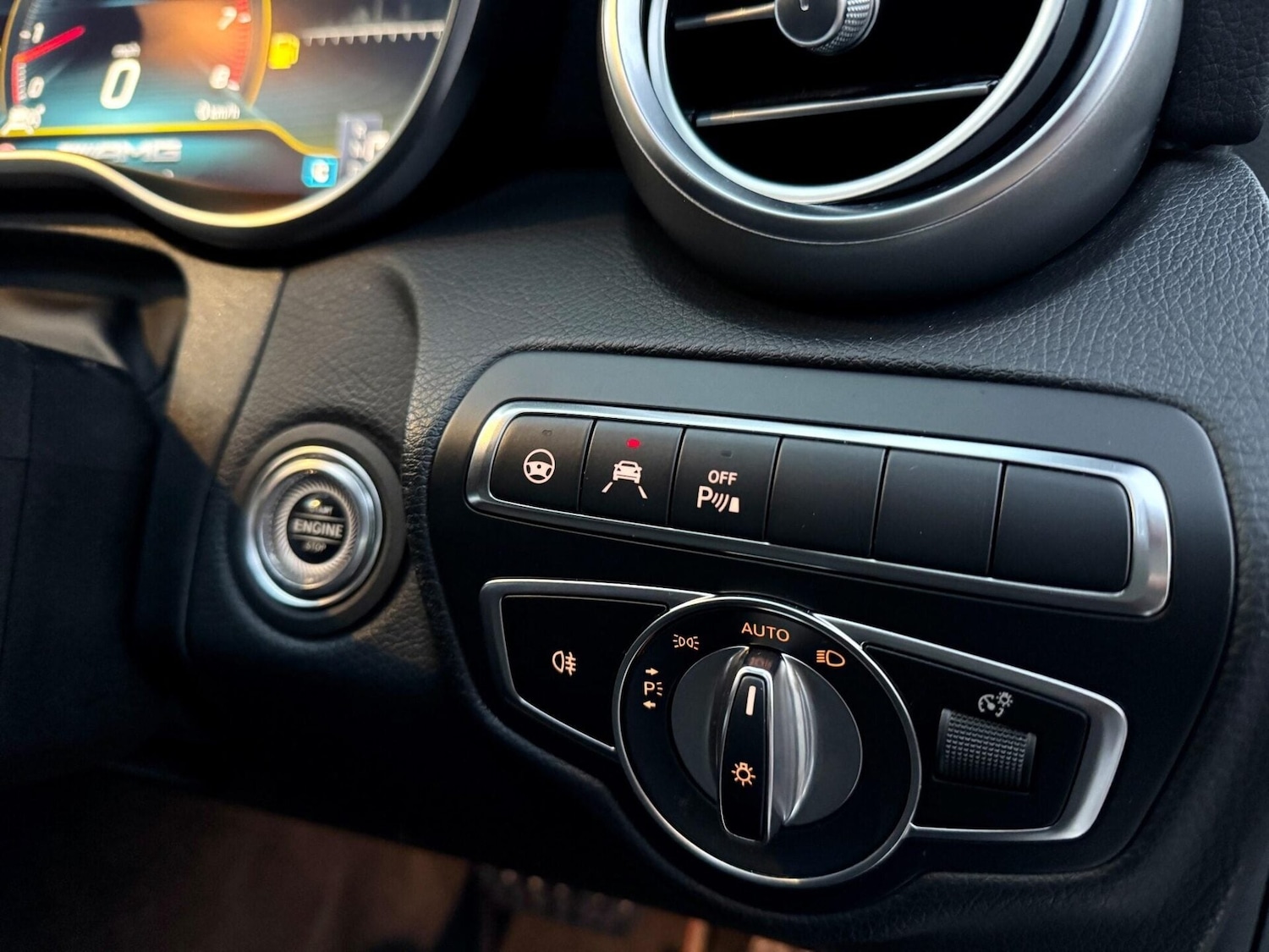 Used Mercedes-Benz C Class 2018 for sale - 77204839: Photo 14