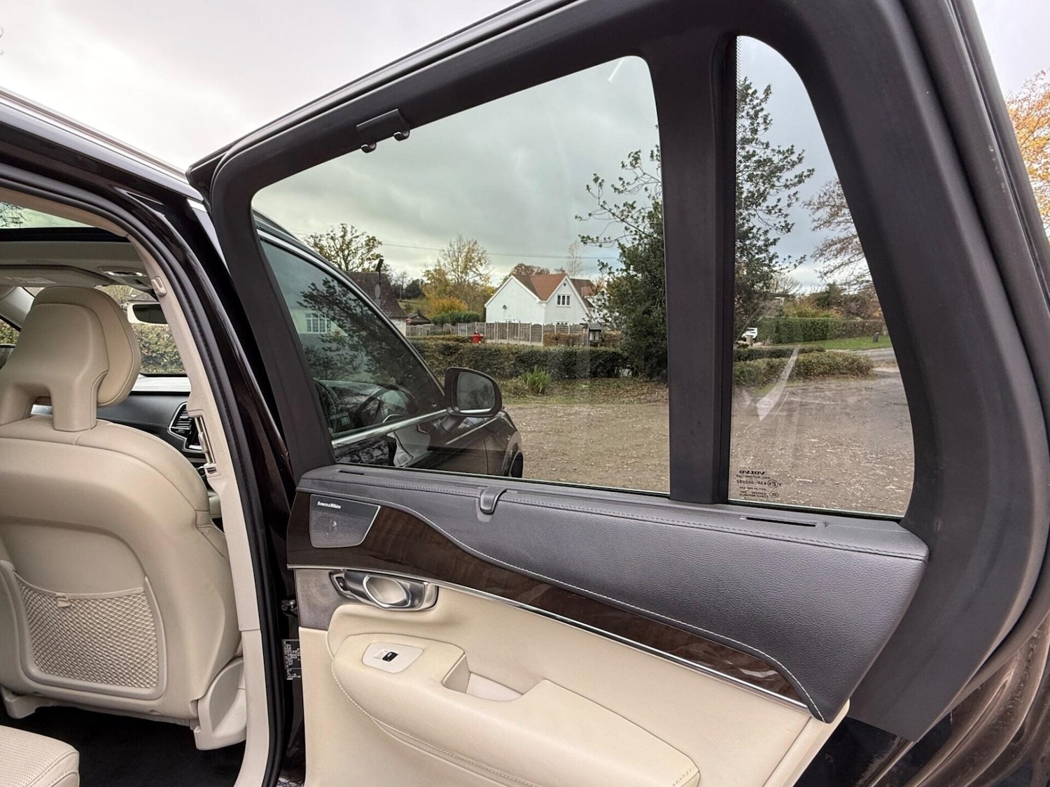 Used Volvo XC90 2017 for sale - 77204828: Photo 32