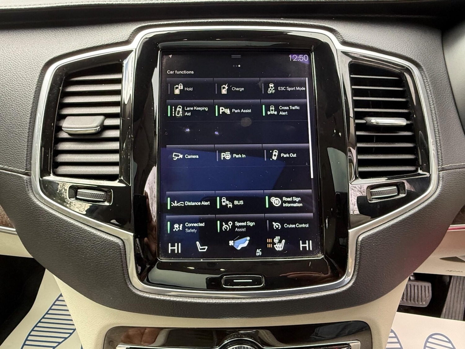 Used Volvo XC90 2017 for sale - 77204828: Photo 41