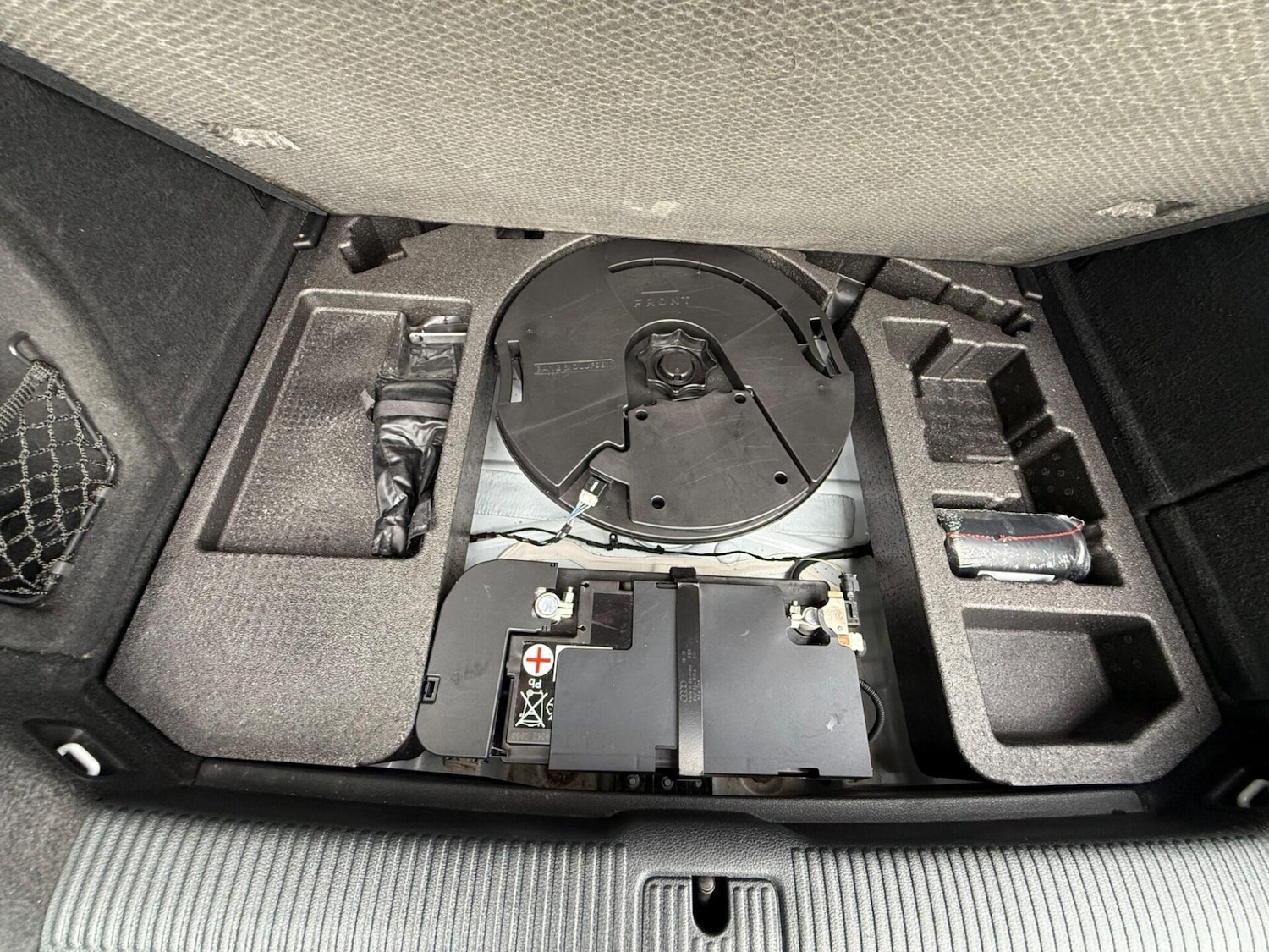 Used Audi RS3 2019 for sale - 77418457: Photo 96