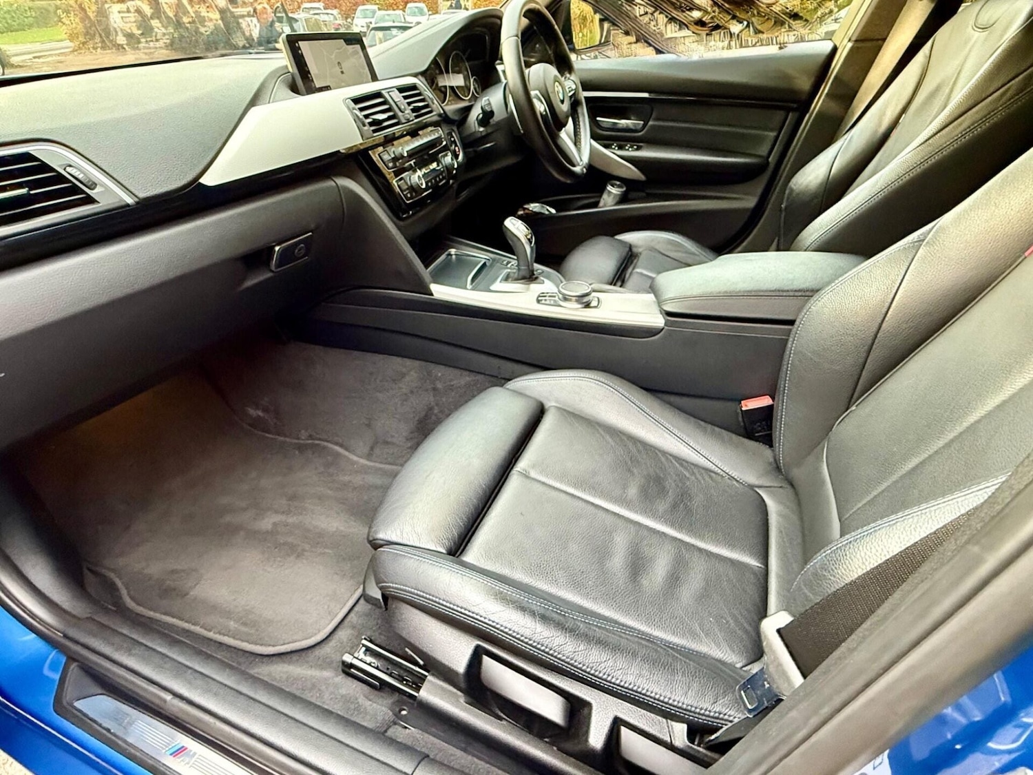 Used BMW 3 Series 2018 for sale - 77204832: Photo 2