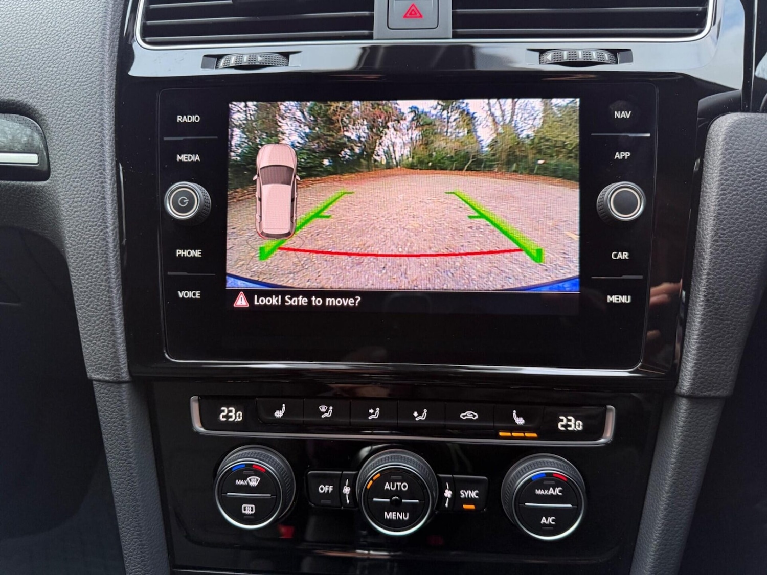 Used Volkswagen Golf 2019 for sale - 77204842: Photo 10