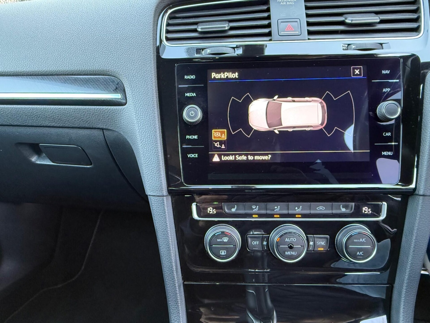 Used Volkswagen Golf 2018 for sale - 77666063: Photo 46