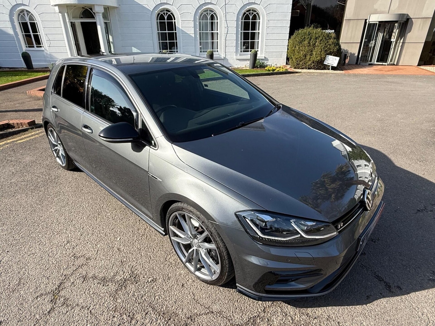Used Volkswagen Golf 2018 for sale - 77666063: Photo 8