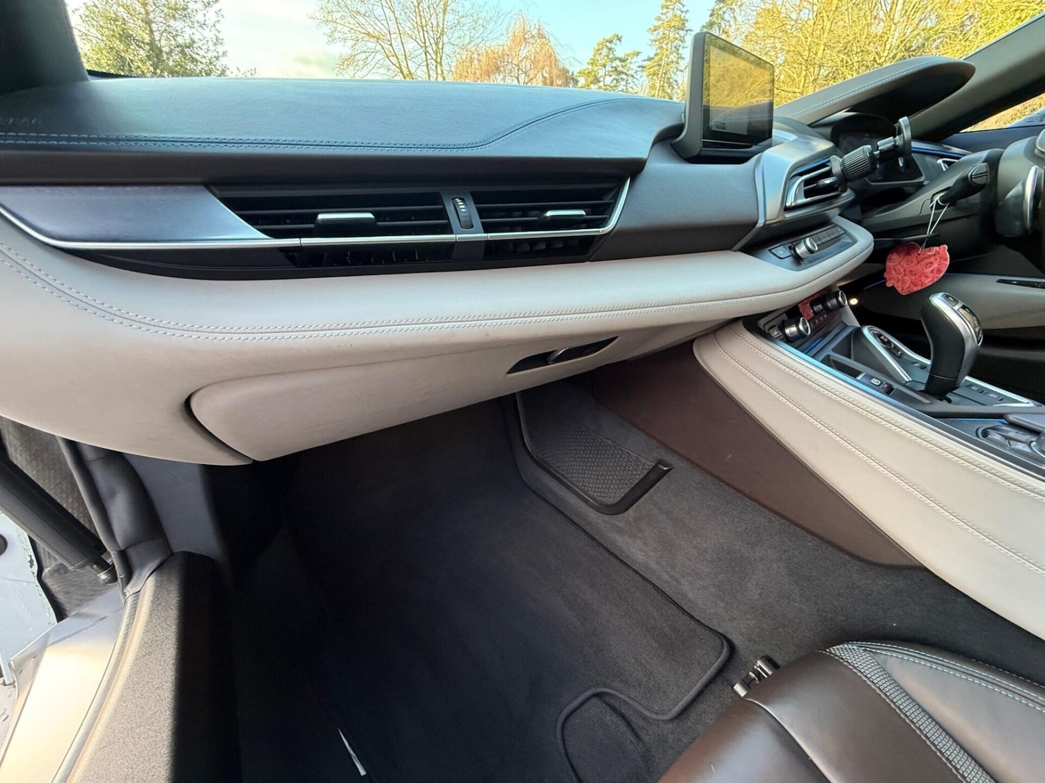 Used BMW i8 2015 for sale - 78144568: Photo 18