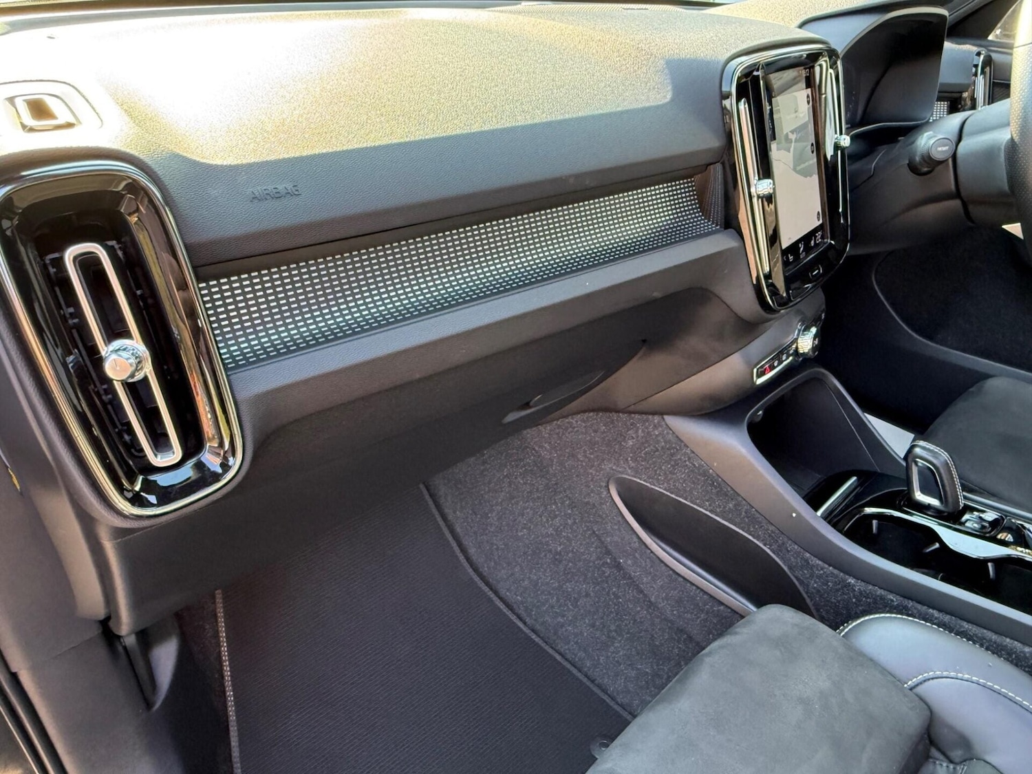 Used Volvo XC40 2021 for sale - 77961809: Photo 20