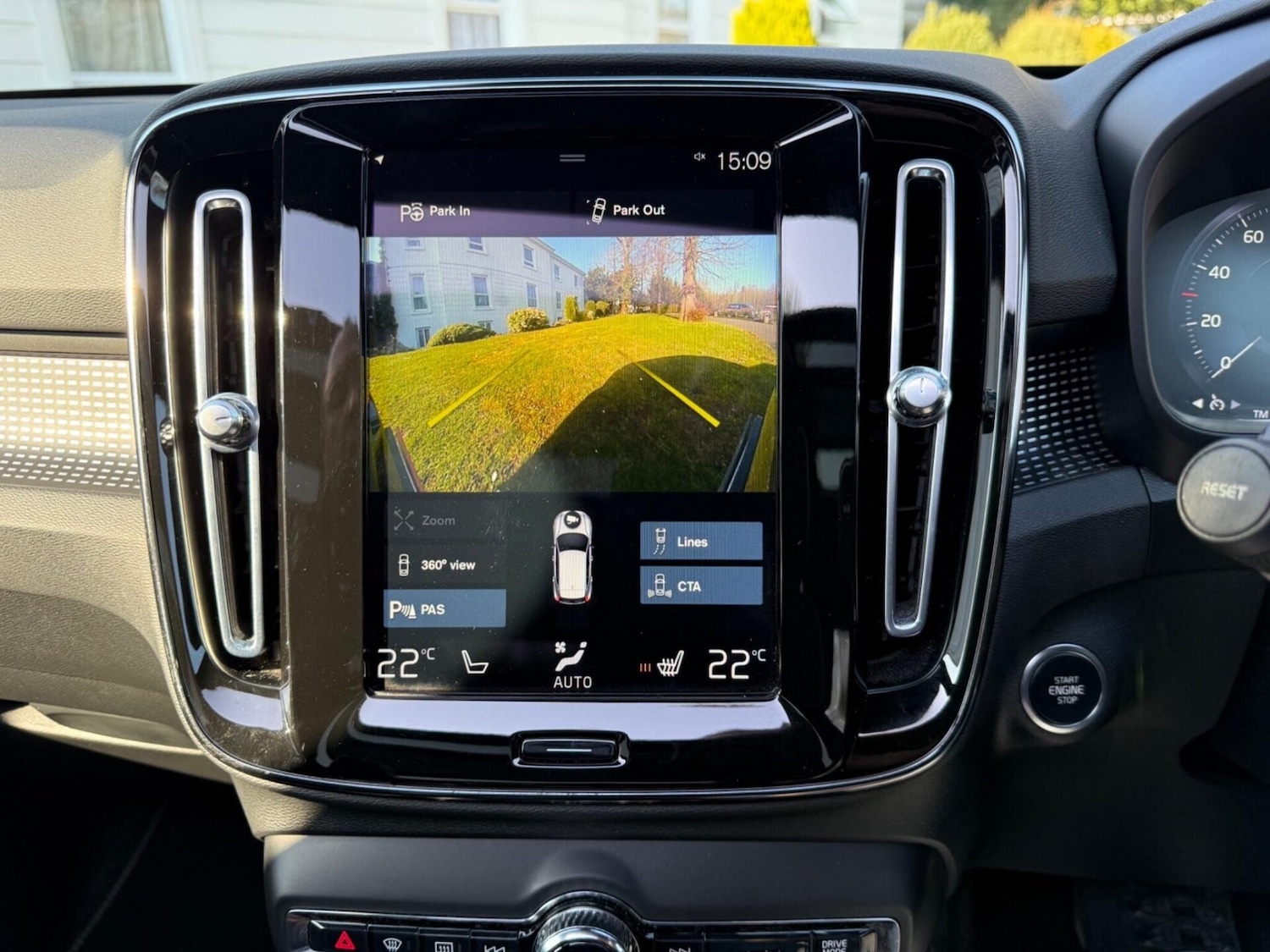 Used Volvo XC40 2021 for sale - 77961809: Photo 33