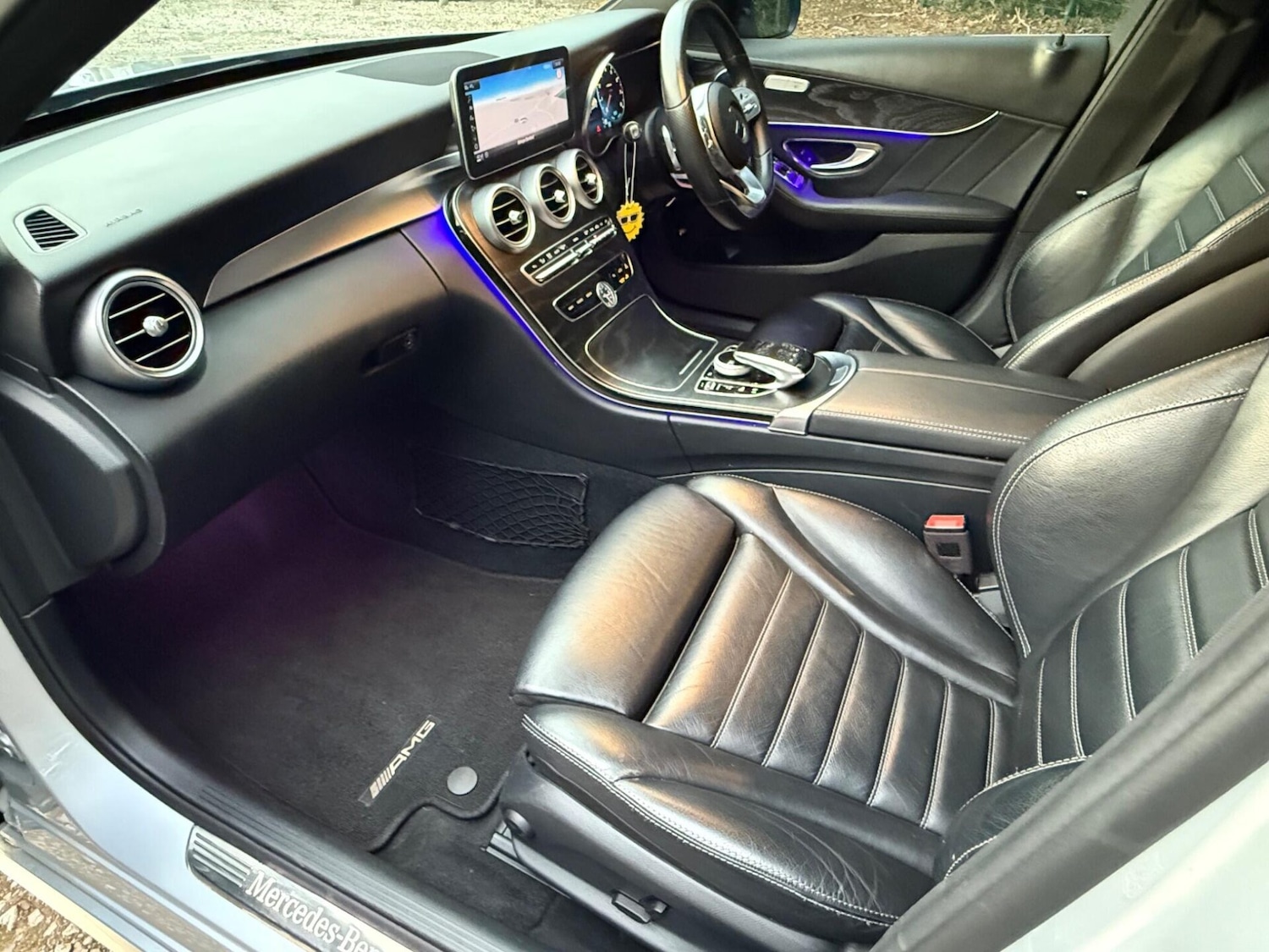 Used Mercedes-Benz C Class 2020 for sale - 77204845: Photo 2