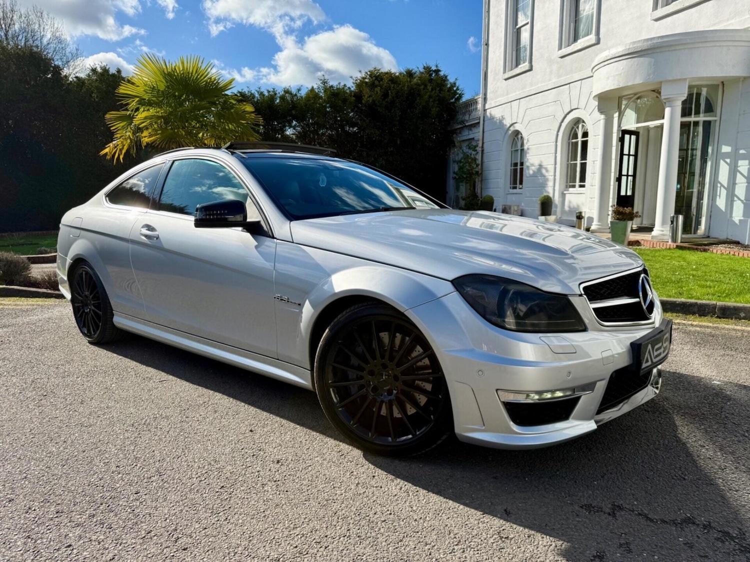 Used Mercedes-Benz C Class 2014 for sale - 77562476: Photo 1