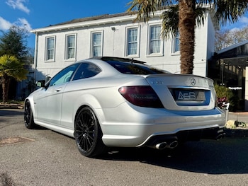 Used Mercedes-Benz C Class 2014 for sale - 77562476: Photo