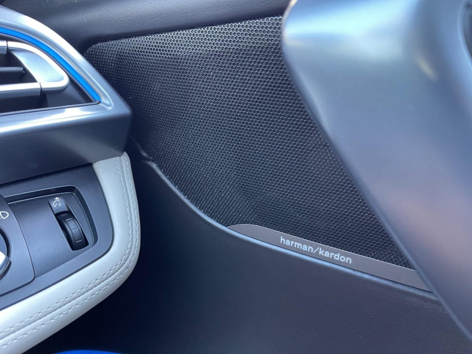 Used BMW i8 2015 for sale - 77204813: Photo 10