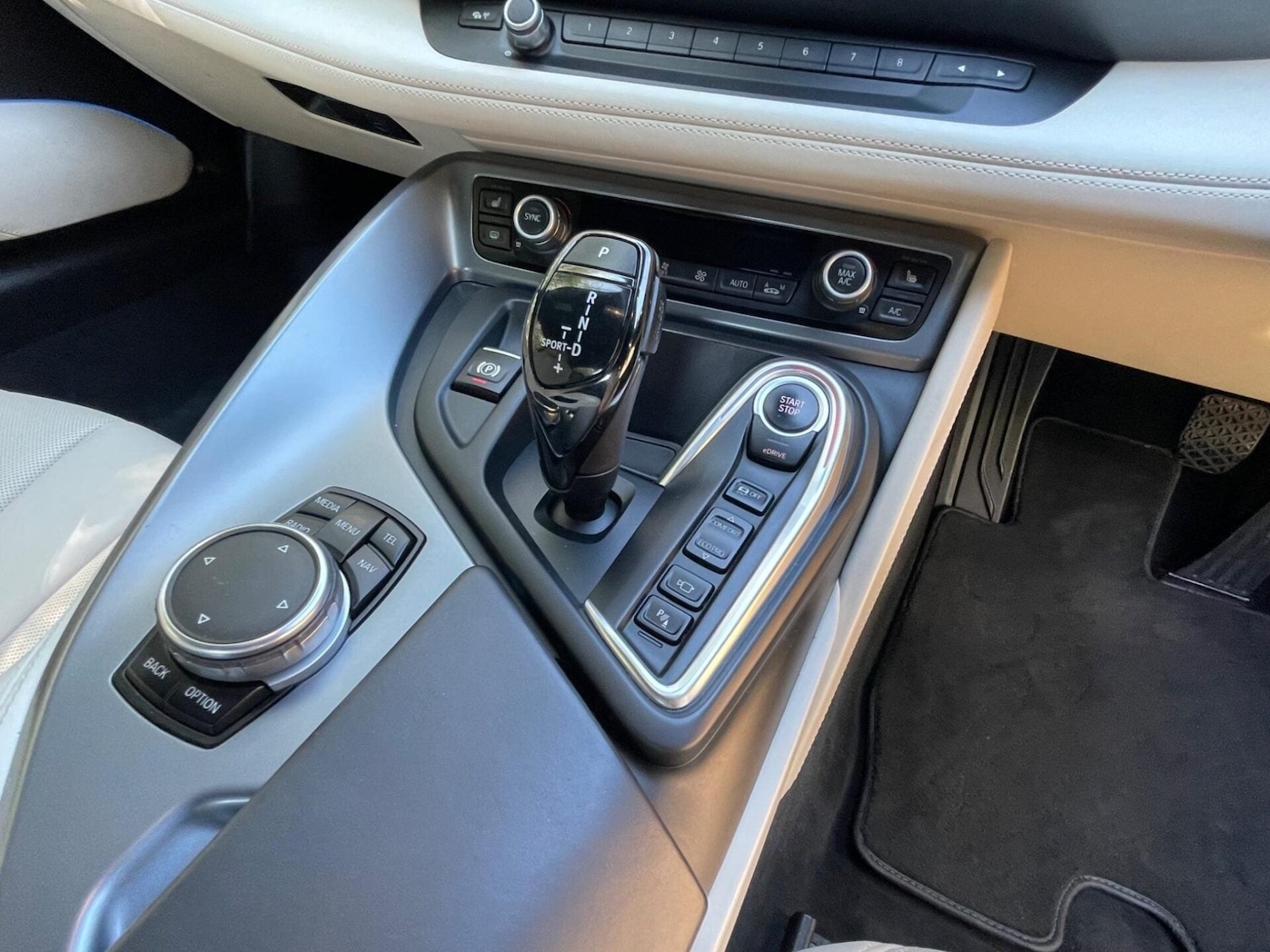 Used BMW i8 2015 for sale - 77204813: Photo 16