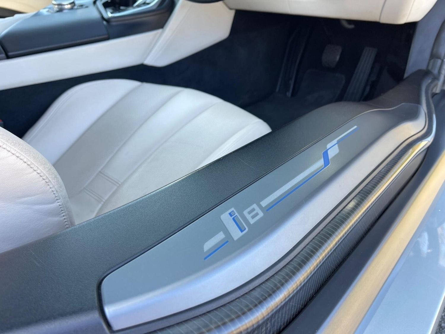 Used BMW i8 2015 for sale - 77204813: Photo 47